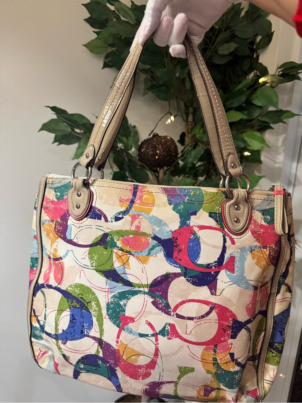 Coach Poppy Graffiti Signature Appliqué Glam tote - Picture 6 of 16